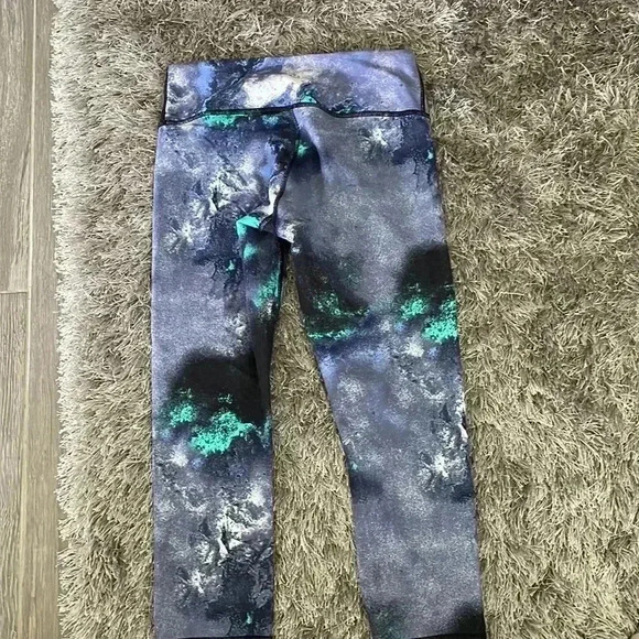 Lululemon wonder under crop - Picture 4 of 6